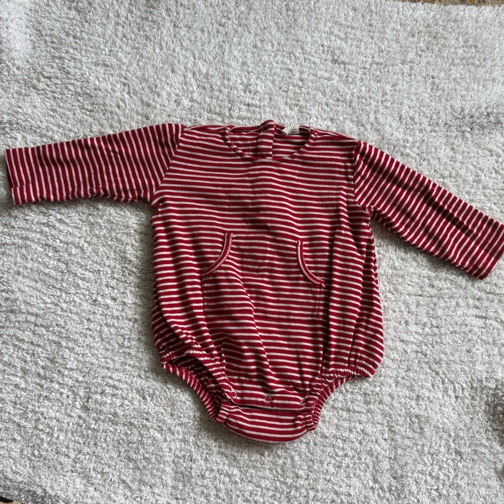 Kate Quinn Red and White Striped Long-Sleeve One-Piece Baby Bubble Romper 12-18m